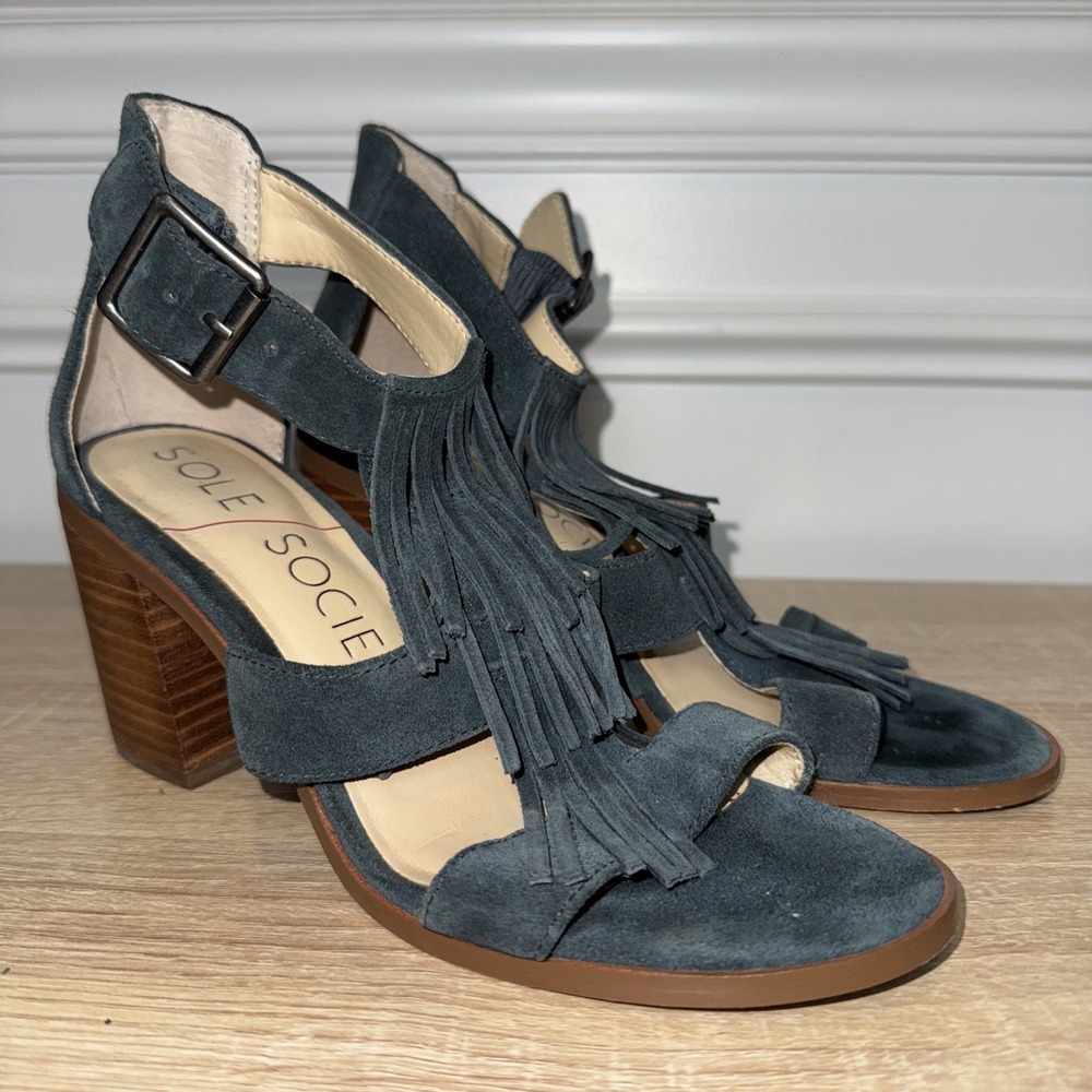 Sole Society size 6.5 3"  Block Heel‎ Delilah fringe sandal green